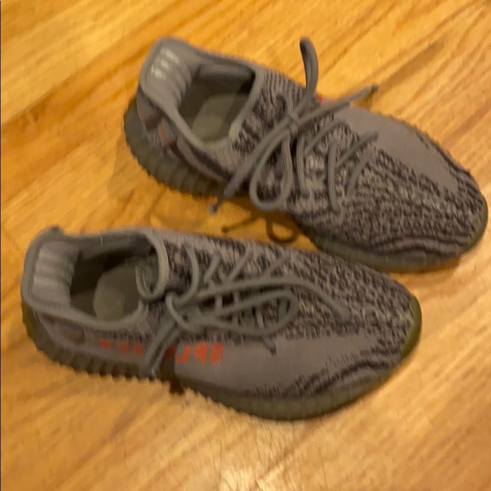 Yeezy bulega